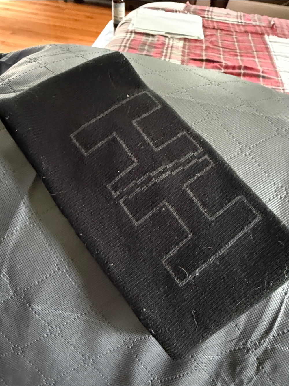Helly Hansen Men’s Black Sweatpants with Subtle Logo